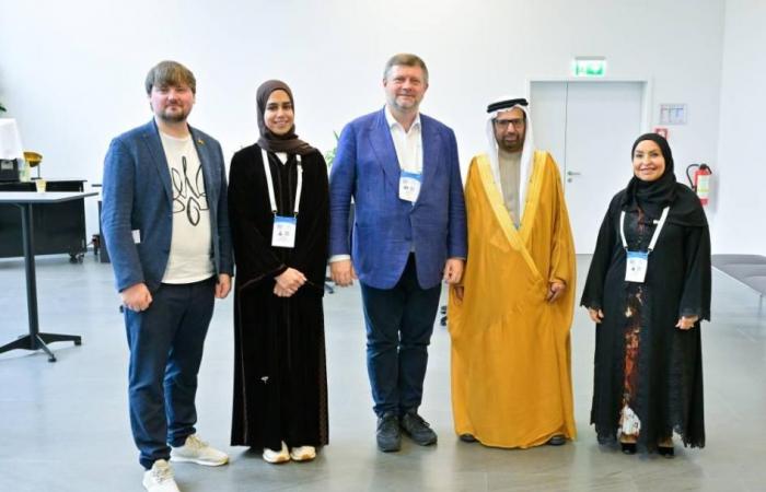 علي النعيمي يبحث التعاون مع برلماني أستراليا وأوكرانيا