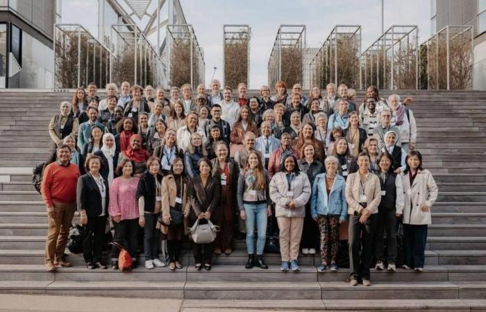 وفد «الأرشيف» يشارك في الاجتماع السنوي لمديري المراكز الوطنية بباريس