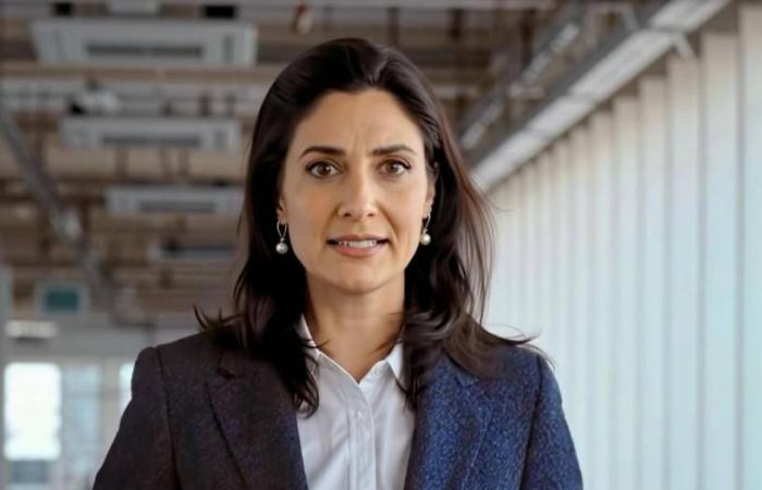 مذيعة مولدة بالذكاء الاصطناعي تقدم وثائقياً في بريطانيا