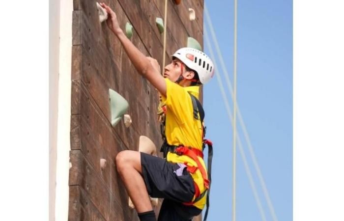 40 مشاركاً في النسخة السابعة من «برنامج مغامرات الناشئة»