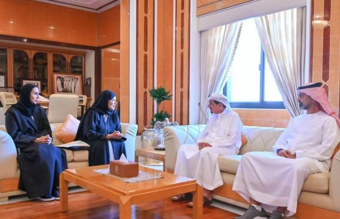 سعادة الأسرة الإماراتية أولوية وطنية