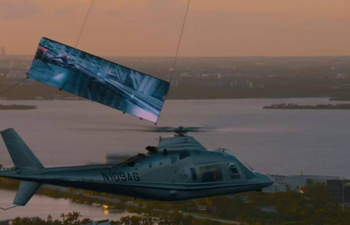 «إكس بوكس» في «غينيس» بأكبر شاشة ألعاب محمولة جواً (فيديو)