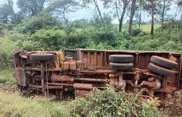 63 قتيلاً جراء تصادم حافلتين في أوغندا