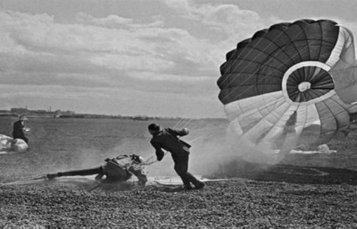 22 أكتوبر 1797.. أول قفز بالمظلة
