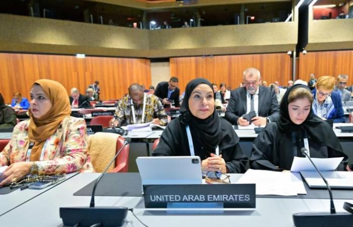 موزة الشحي تشارك في اجتماع لجنة الديمقراطية بالاتحاد البرلماني الدولي