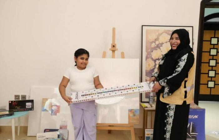 «تحقيق أمنية» تحوّل حلم مهرة إلى لوحة فنية