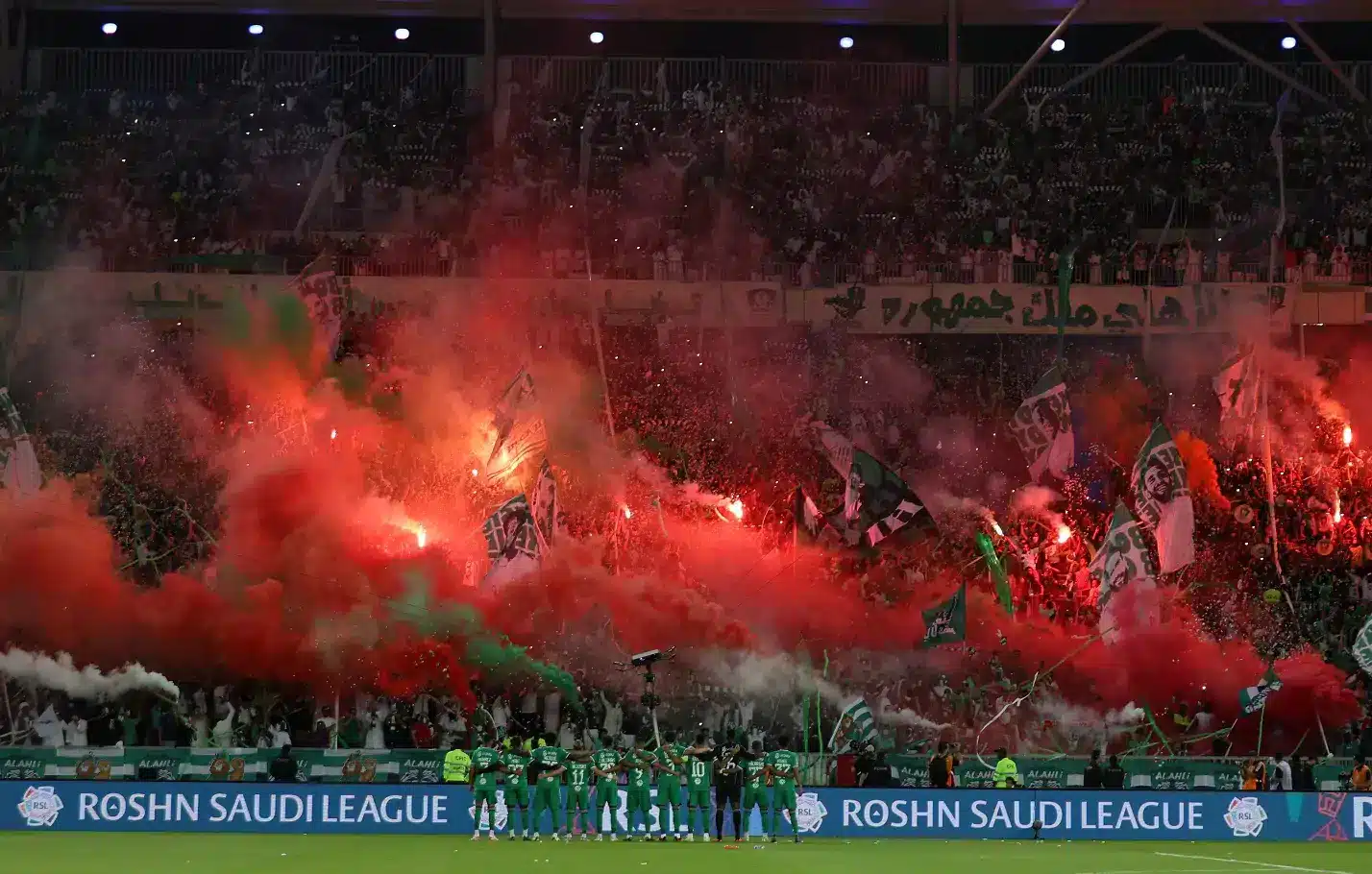 تقارير.. الأهلي يدخل في منافسة شرسة لضم لاعب ألماني كبير