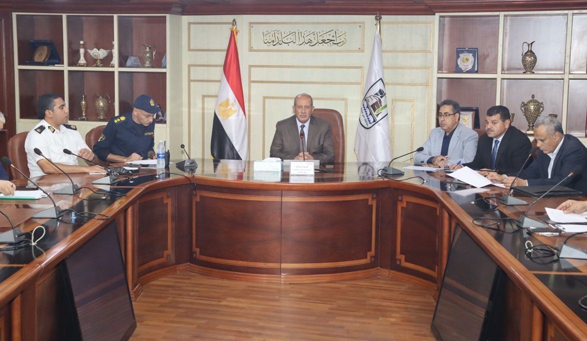 تكاتف الأجهزة التنفيذية في محافظة بني سويف لدفع عجلة المشروعات…