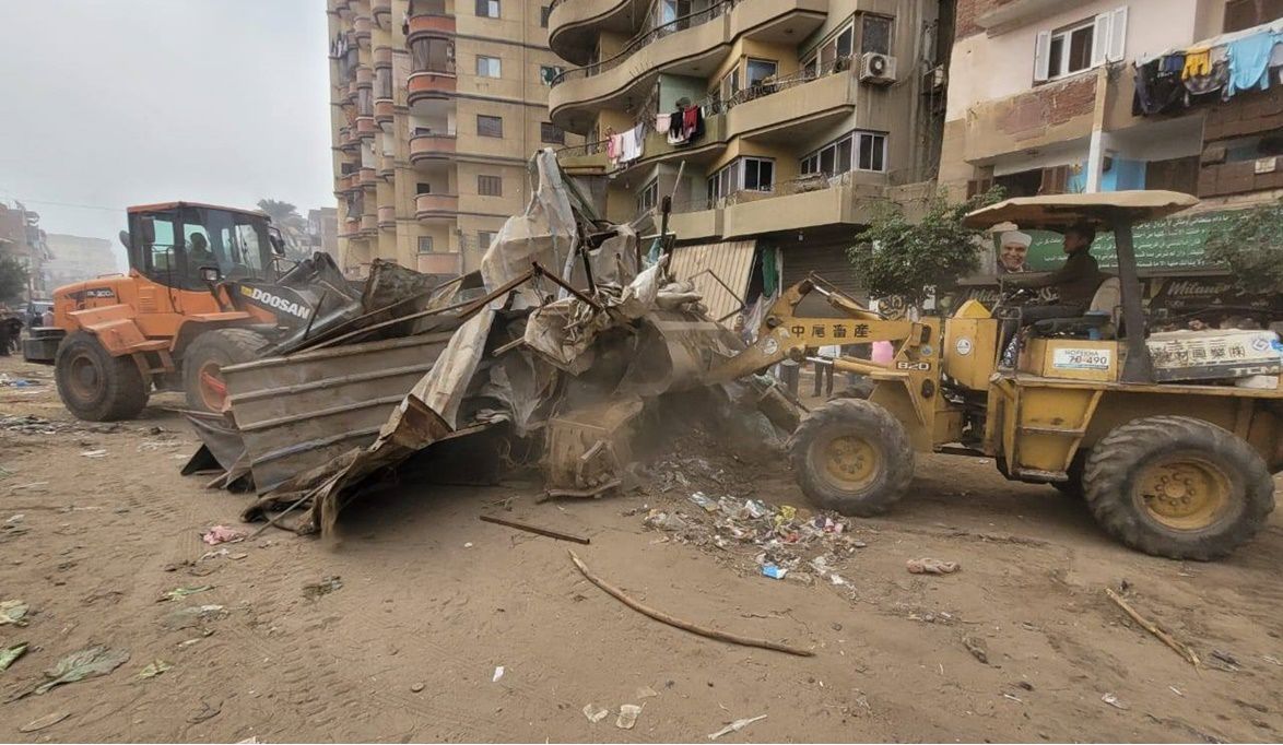 حملة موسعة لإزالة الإشغالات والتعديات وتحسين النظافة في محافظة…