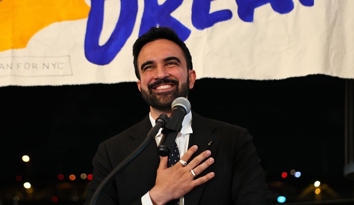 نشهد حملة ضد زهران ممداني واتهامه بالشيوعية ر…