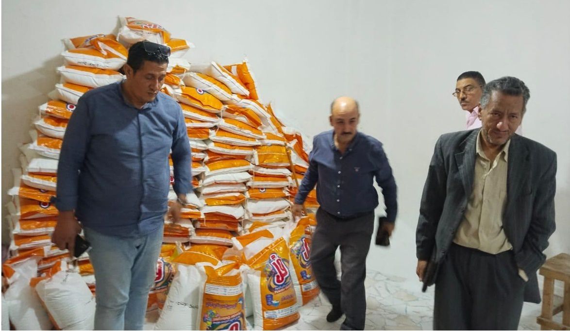 تموين المنيا تضبط مصنعًا ومخزنًا لتقليد المنظفات والعلامات الت…