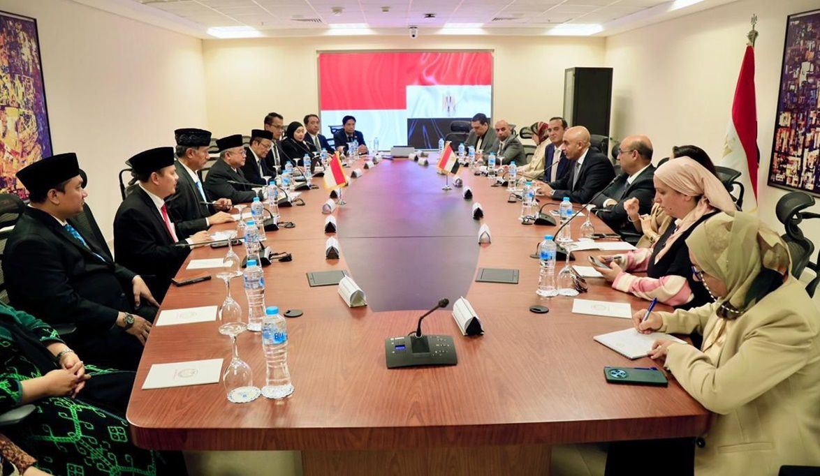 وزير التعليم يبحث مع نظيره الإندونيسي سبل تعزيز التعاون وتبادل…