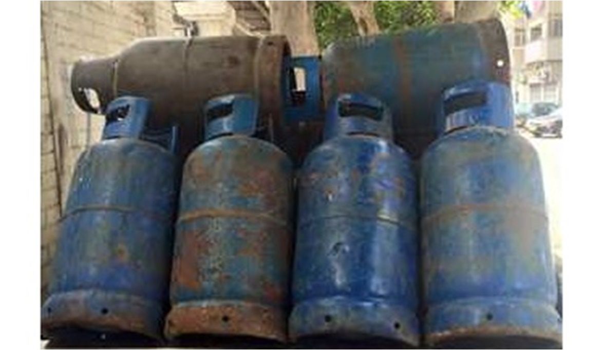 ضبط 335 أسطوانة بوتجاز مدعمة بشبين الكوم قبل بيعها بالسوق السو…