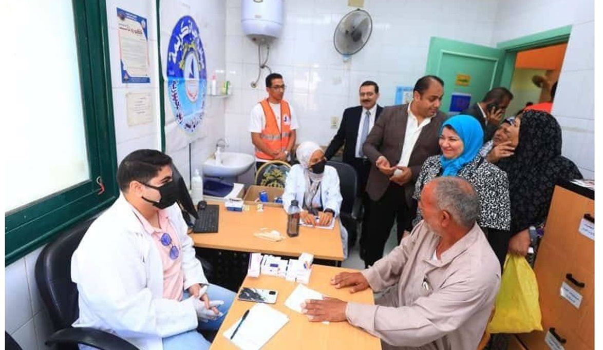 قوافل شاملة لخدمة قرى المحافظة بالتعاون مع ال…