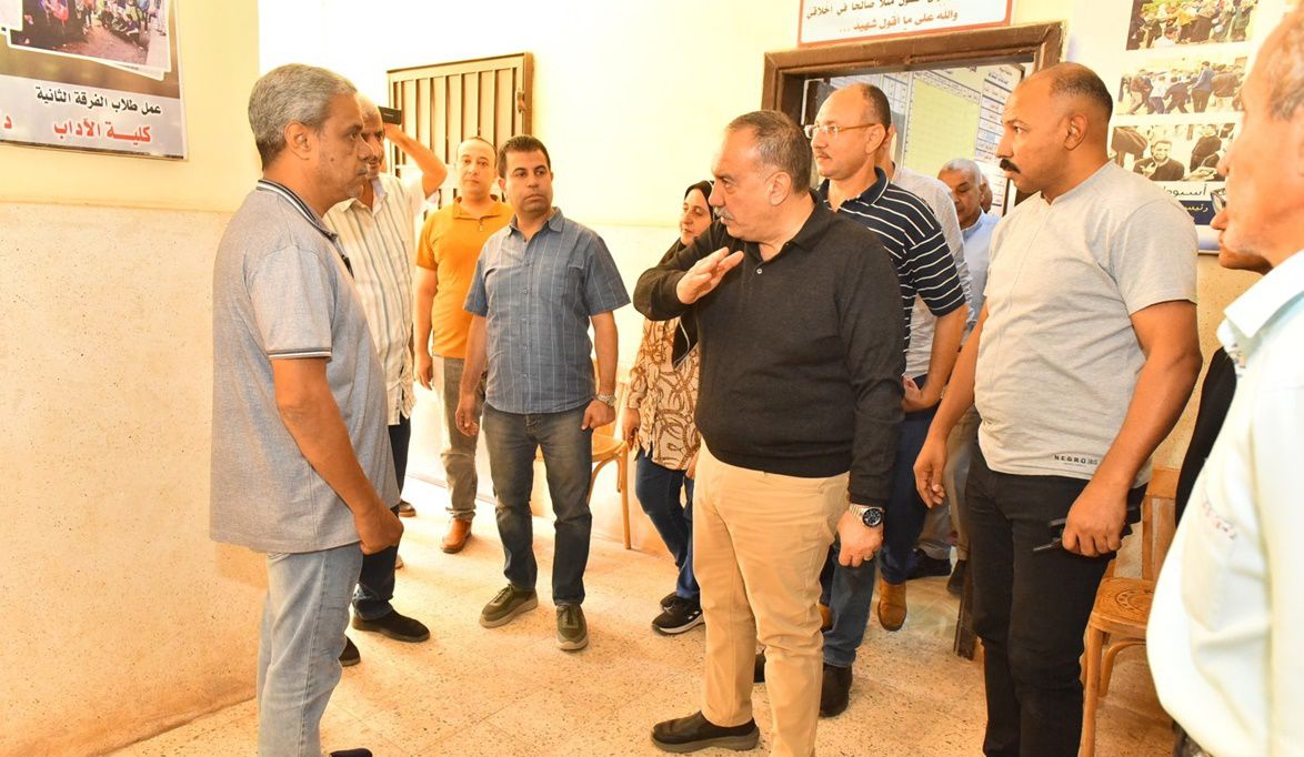 محافظ أسيوط يتفقد مدرسة التربية الفكرية ويوجه بتطويرها ورفع كف…