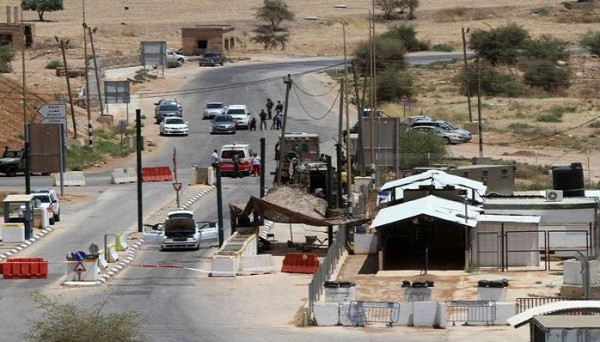 الاحتلال يصدر قرارا عسكريا بنقل حاجز “الحمرا” الى قرية عين شبلي