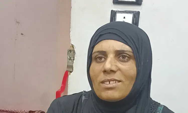 زوجة شهيد الشهامة: كان يحلم برؤية أولاده في كليات عليا بعد إنقاذ 13 فتاة