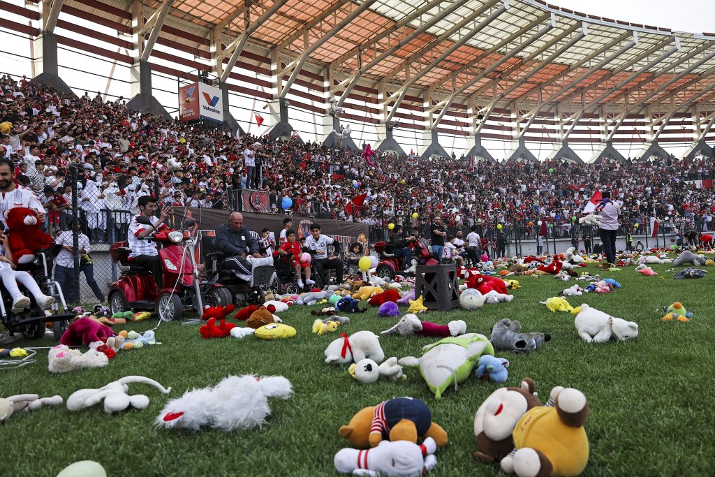 أهداف لا تُسجَّل في الشباك.. حين تصبح كرة القدم أكثر من مجرد لعبة