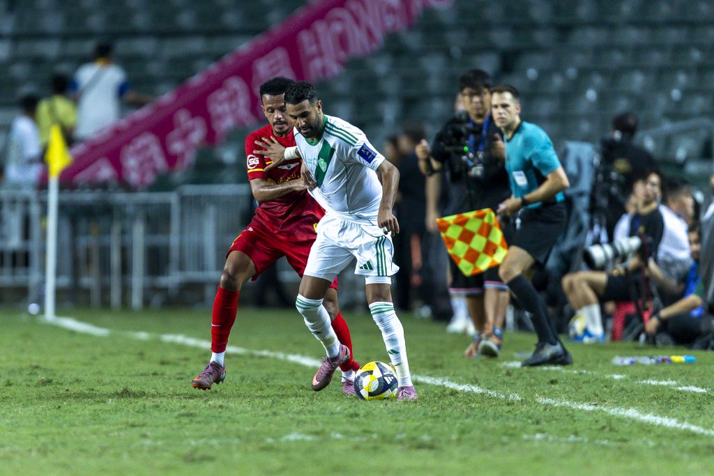 رياض محرز يكتب فصلاً جديدًا في رواية الأهلي الآسيوية ويقترب من السومة