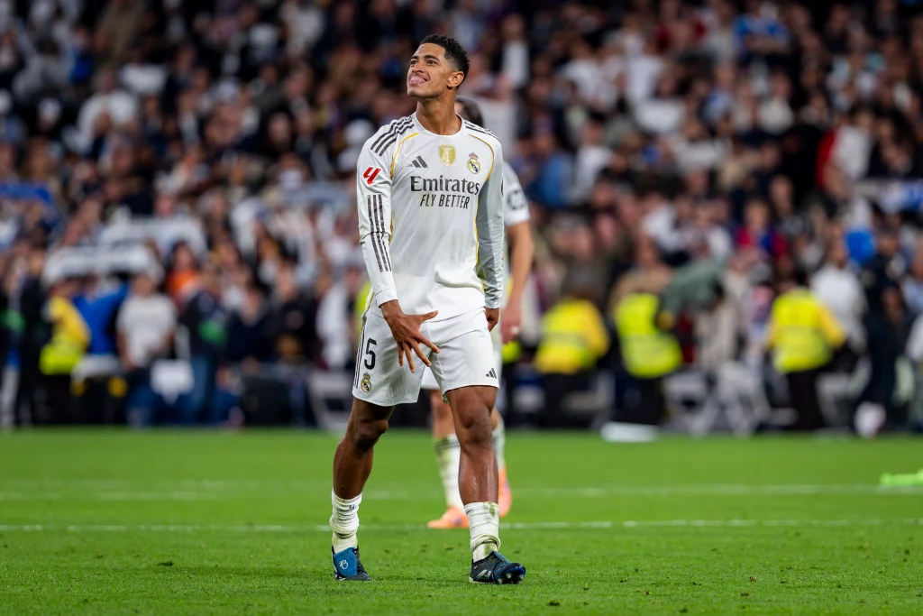 بيلينجهام: كنا أسوأ الموسم الماضي أمام ليفربول.. وما حدث مع أرنولد طبيعي