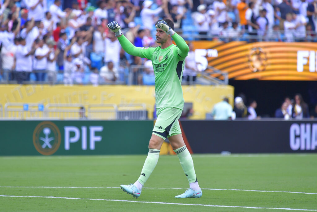 مدة غياب كورتوا بعد إصابته مع ريال مدريد ضد رايو فاييكانو