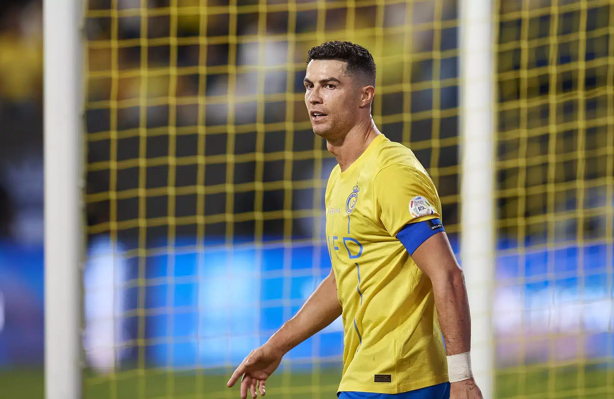 كريستيانو رونالدو الحلاق؟ حملة غريبة تربطه بقَصّة شعر قد تُنقذ مانشستر يونايتد!