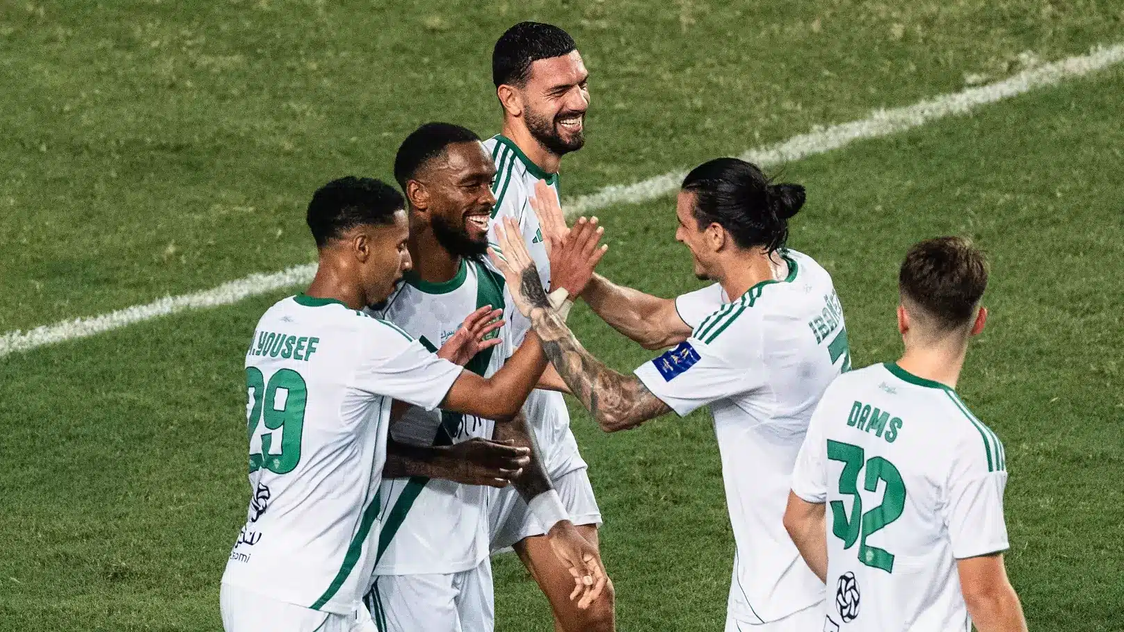 عودة بارزة لدفاع الأهلي بعد الغياب عن الديربي