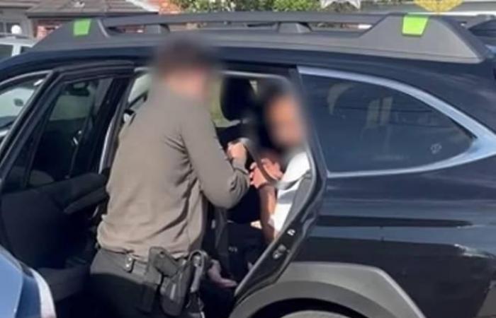 اتهام أسترالي باستيراد 4 كلغ كوكايين عبر البريد