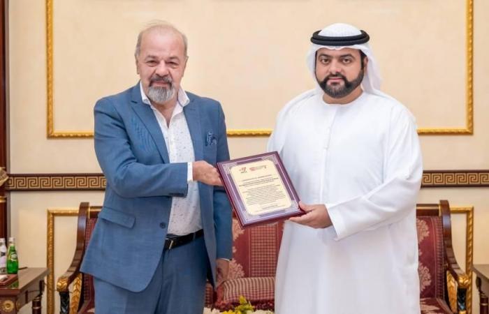 محمد بن حمد يلتقي رئيس الاتحاد الدولي لتكوين مسائل الشطرنج