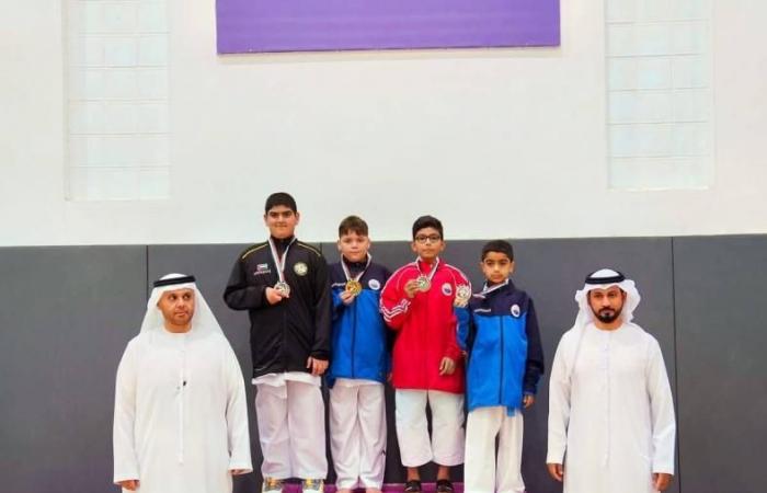 الشارقة وشباب الأهلي يتصدران كاراتيه نجوم المستقبل