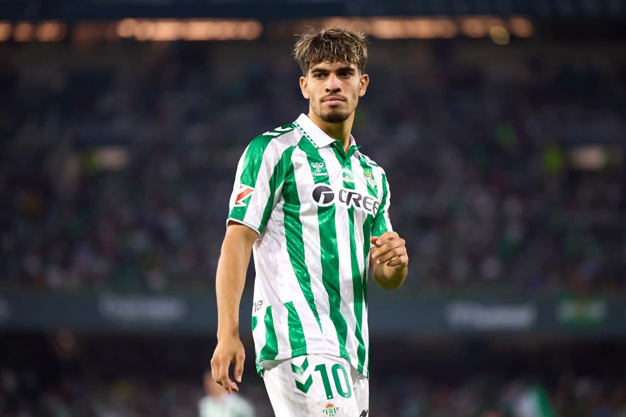 نطحة الزلزولي بالرأس تُثيل الجدل في الدوري الإسباني