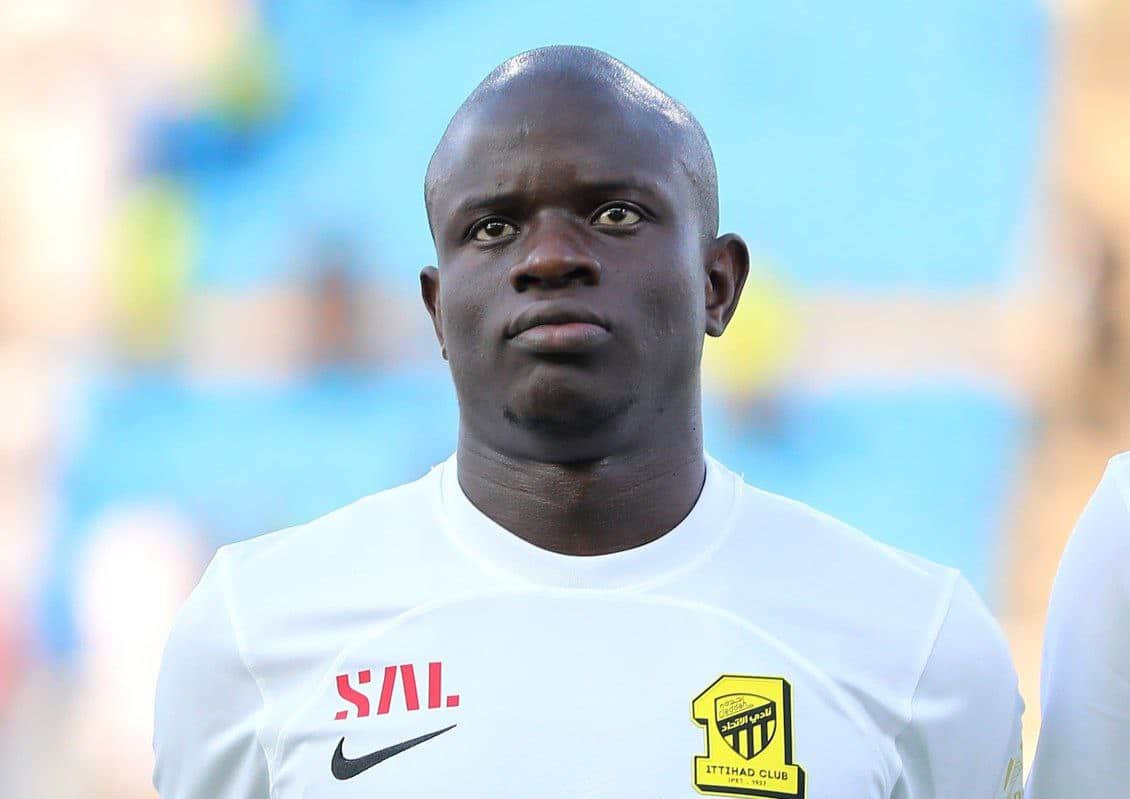 نجولو كانتي يختار البساطة على المظاهر الفاخرة في منتخب فرنسا