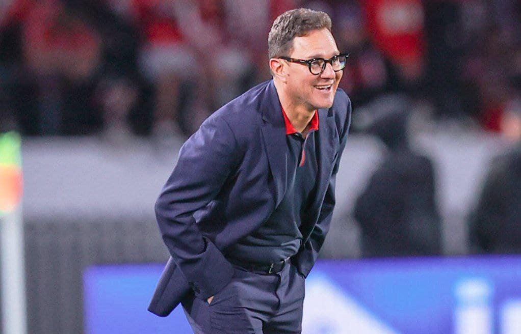 مدرب الوداد يتلقى أخبارًا سارة قبل مواجهة أولمبيك أسفي