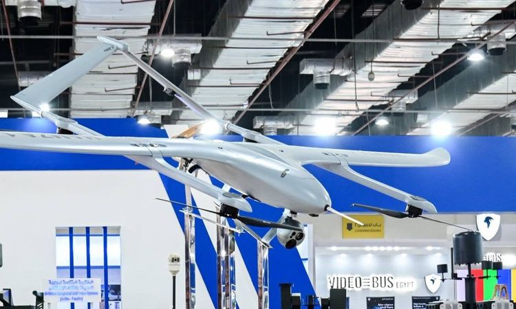 معرض إيديكس يستمر بفعالياته أمام جمع غفير من الزوار